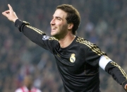 九游app下载-从甘蔗田到绿茵场，巴斯托尼如何成为澳大利亚收割牙买加的关键先生