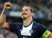 九游娱乐网页-哈登里程碑之夜，一记三分，两代传承，无限可能