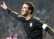 -西甲国家德比之夜，莱万持续制造杀伤，诠释现代中锋的统治力