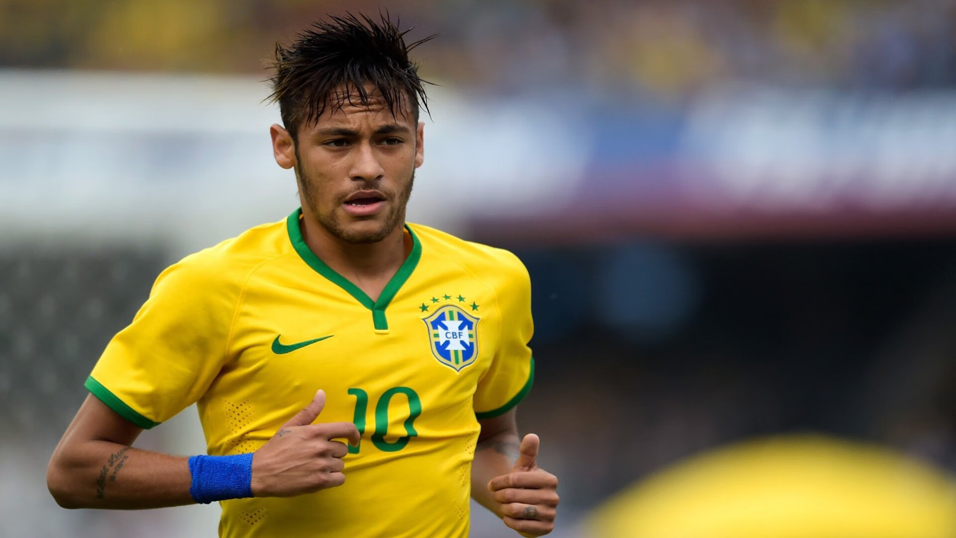 欧冠半决赛之夜，马克西里程碑，照亮通往荣耀之路