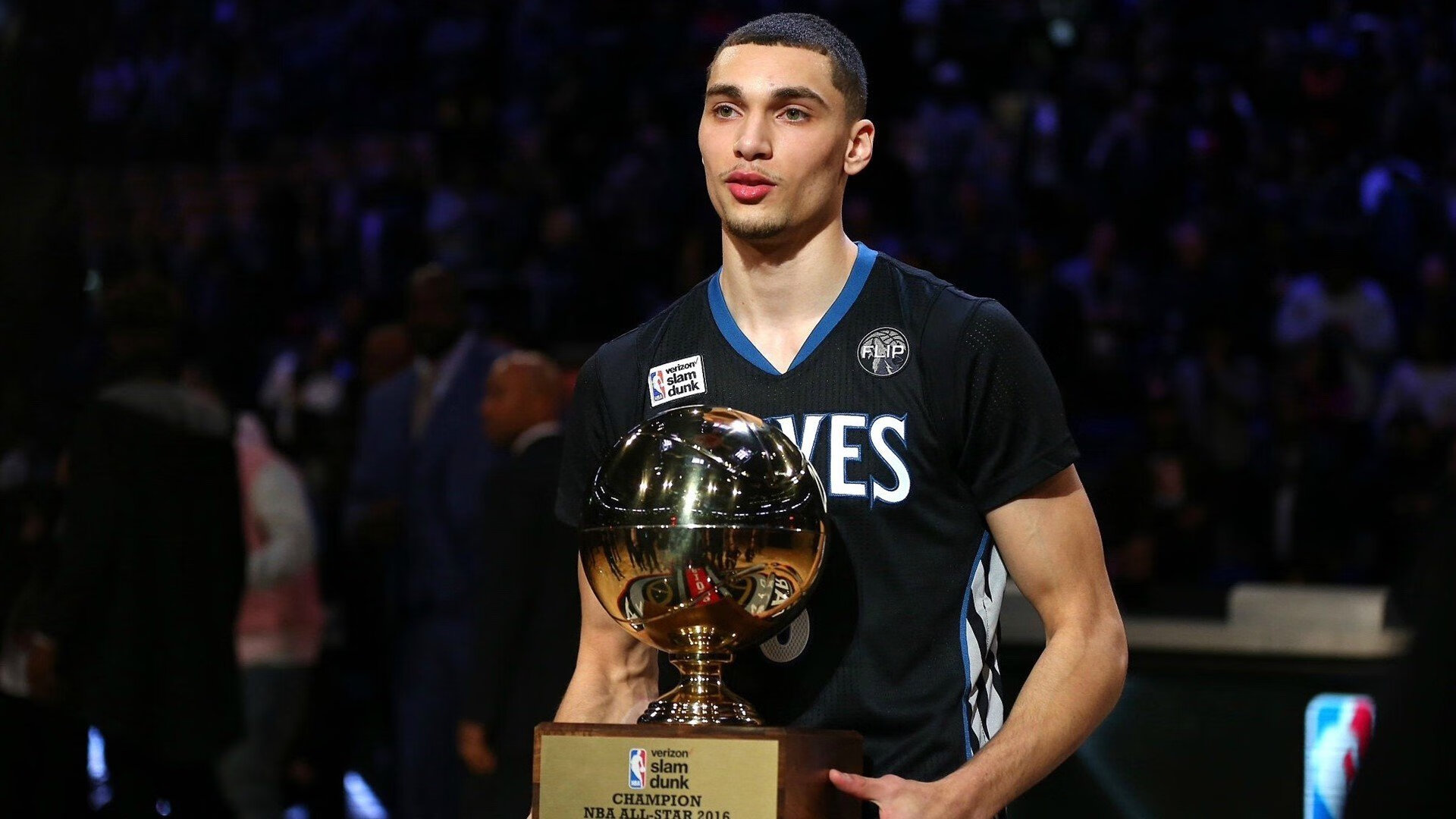 森林狼绝境求生力克开拓者，文班亚马生涯之夜照亮未来