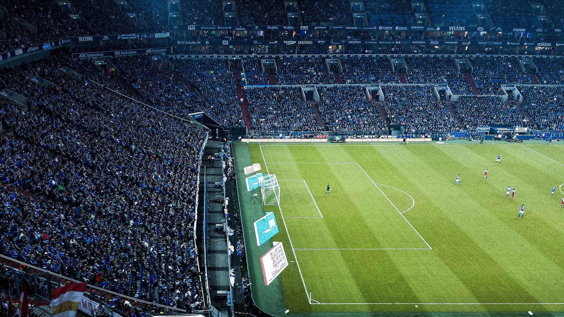 加纳铁壁压制红黑军团,蒂亚戈持续杀伤改写比赛逻辑