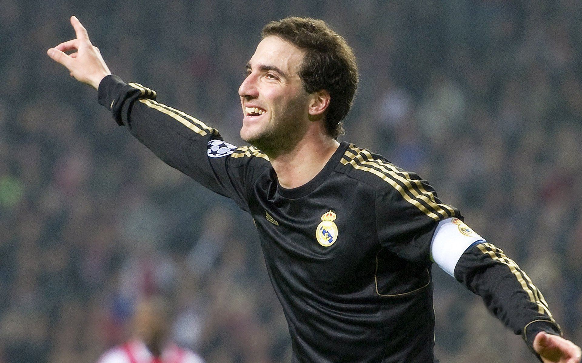 萨内临危爆发,罗马终场绝杀,一场定义足球魅力的经典之战