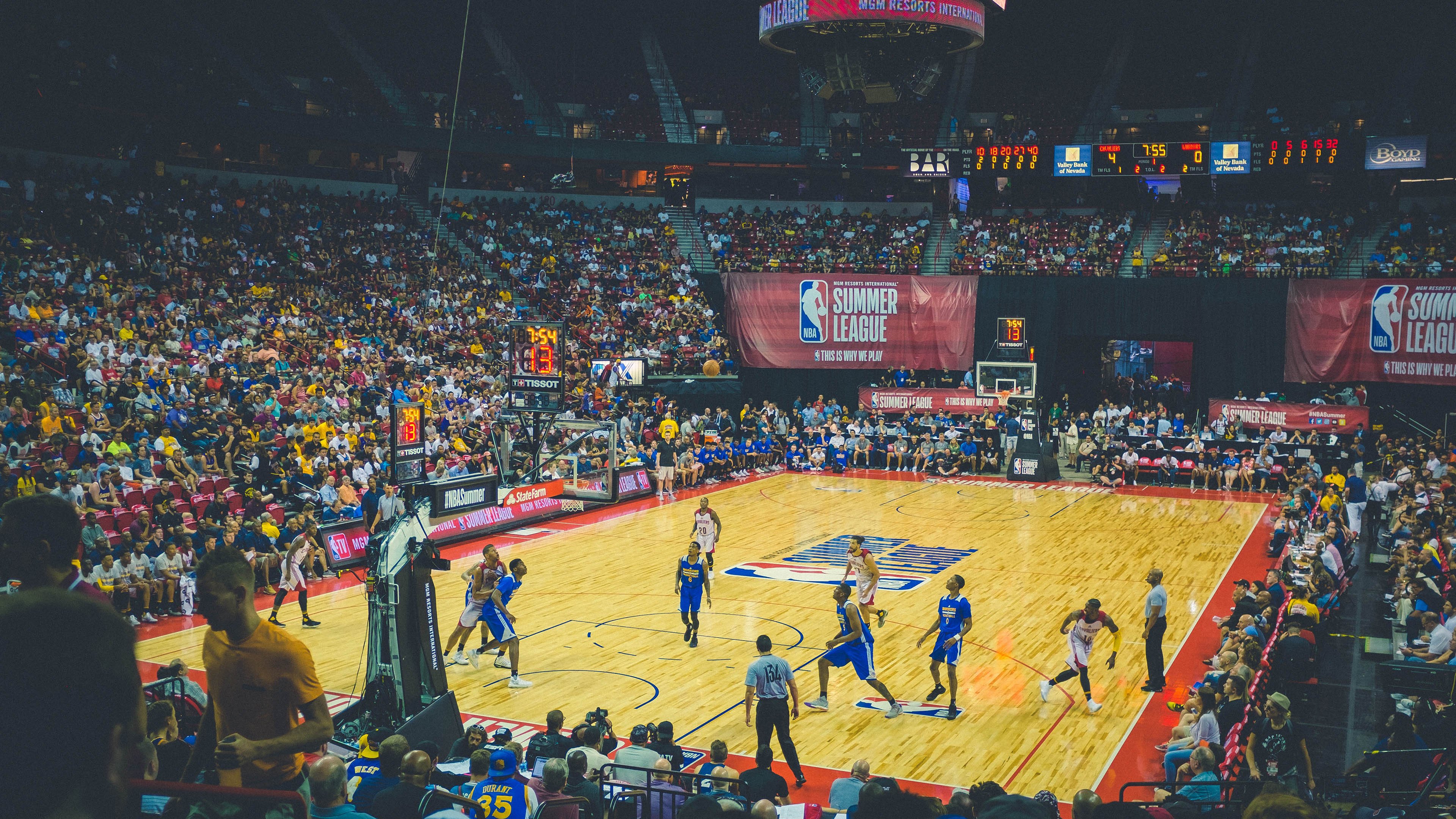 寒夜中的焰火，当梁靖崑点燃赛场，瑞典队逆转的不只是一场比赛